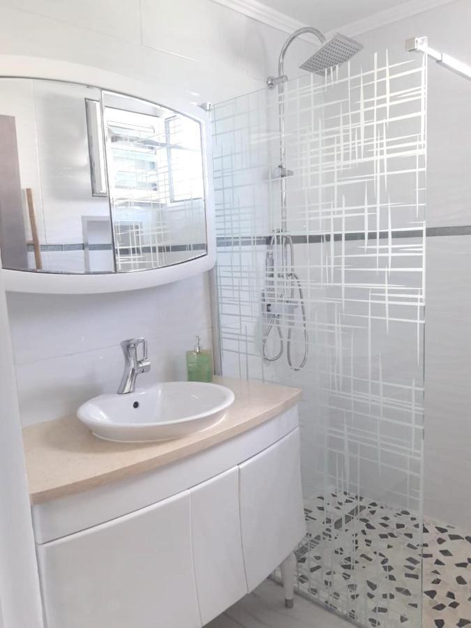 Appartement Moderne Au Coeur Du Lamentin / 65M² / Terrasse Ламантен Экстерьер фото
